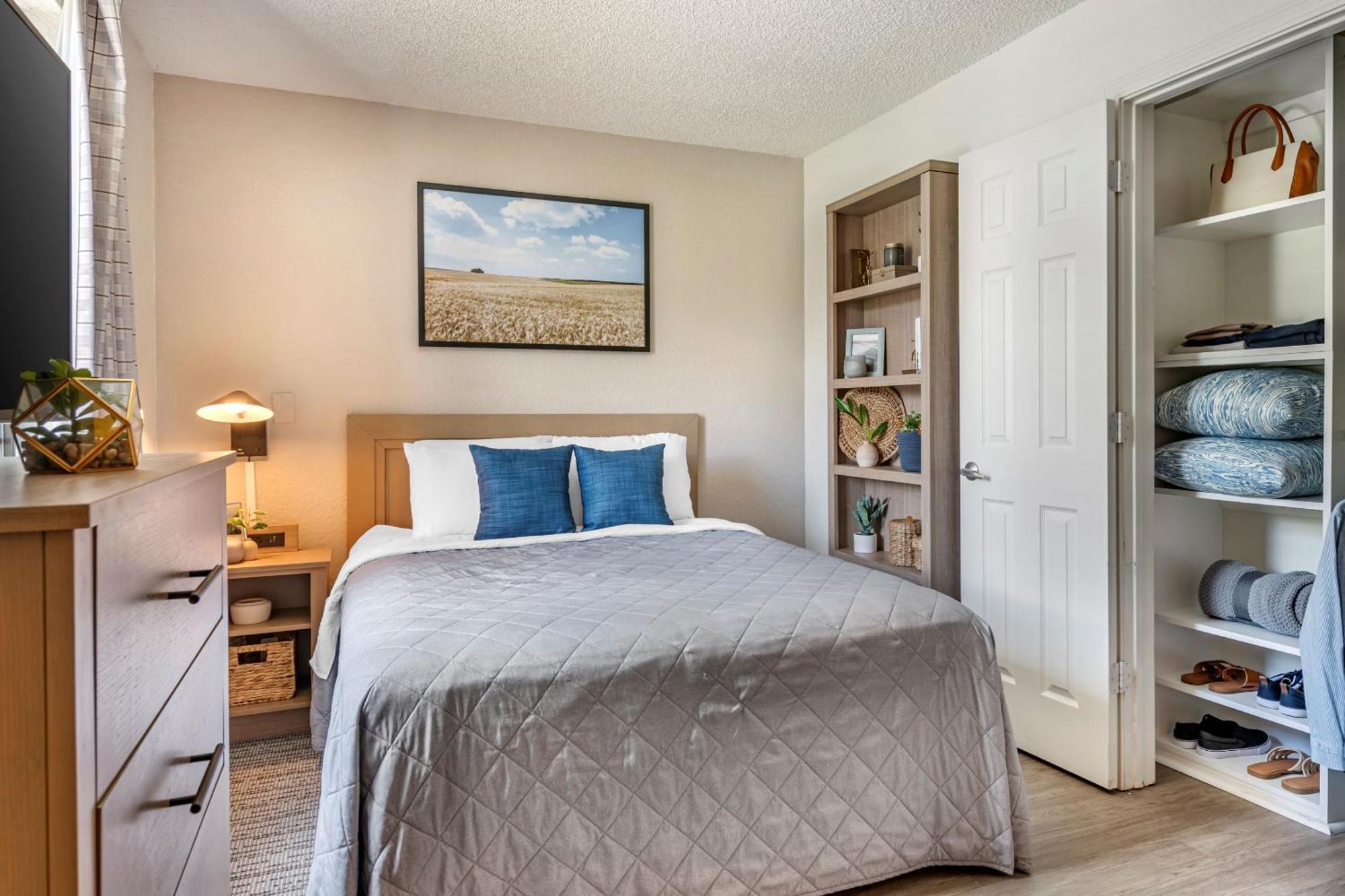 Intown Suites Extended Stay Marietta Ga - Town Center 肯尼索 外观 照片